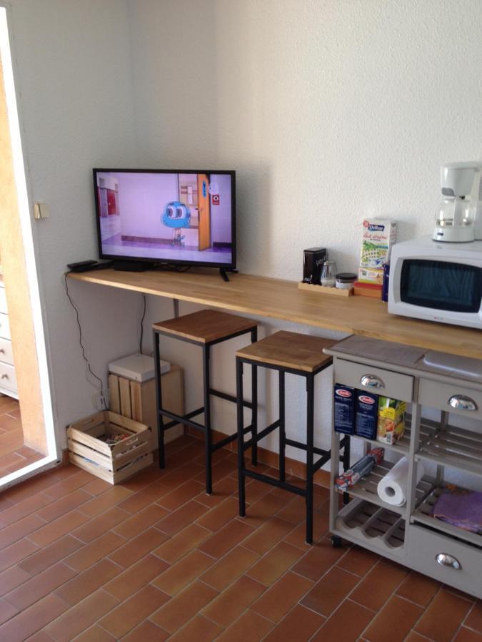 Au Calme Dans Hameau Fleuri Joli Studio 3 Pers Piscine Parking Wi-Fi Vence Esterno foto